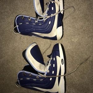 Men’s Snowboard Boots. 9’5